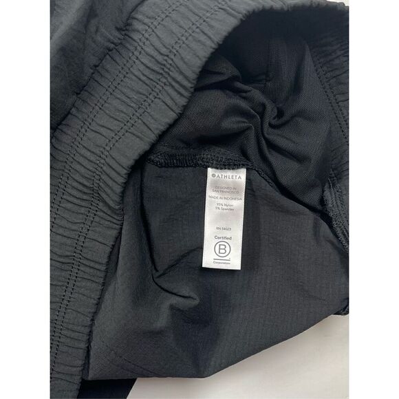 NWT Athleta Trekkie Belted Pant Ankle Zip Ripstop Travel UPF Black Pant Size 8 - Picture 8 of 16